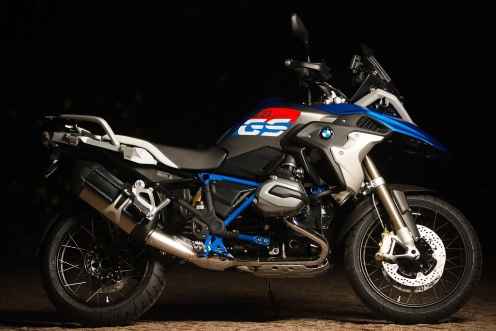 Nova BMW R 1200 GS é lançada no Brasil em duas versões e preços a partir de R$ 64.900