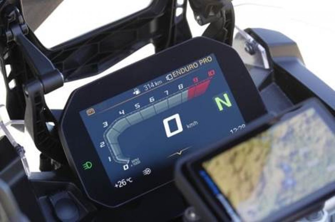 Painel digital interativo BMW Motorrad Connectivity leva conectividade a um novo patamar